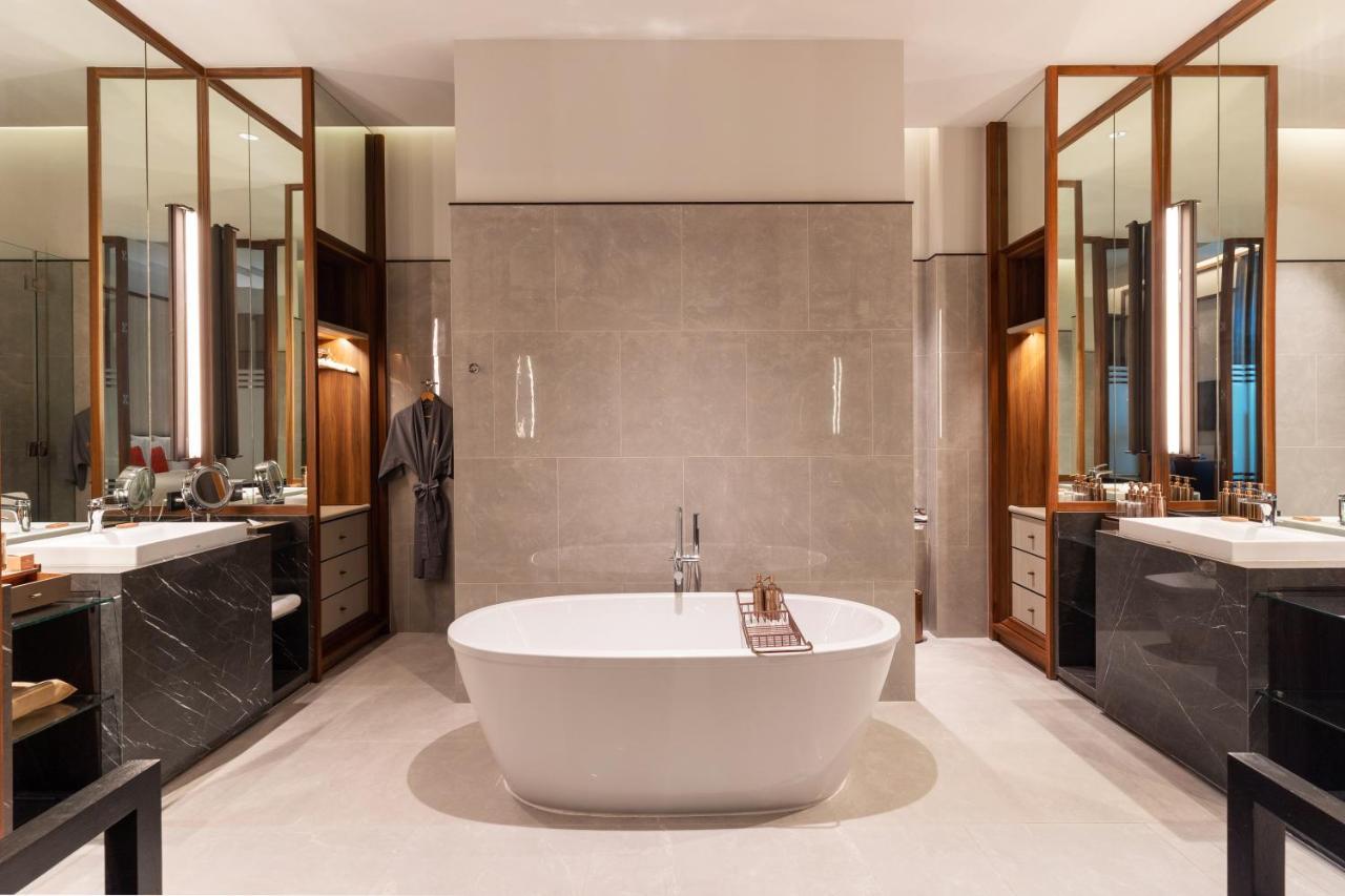 Villa Deva Resort & Hotel Банкок Екстериор снимка