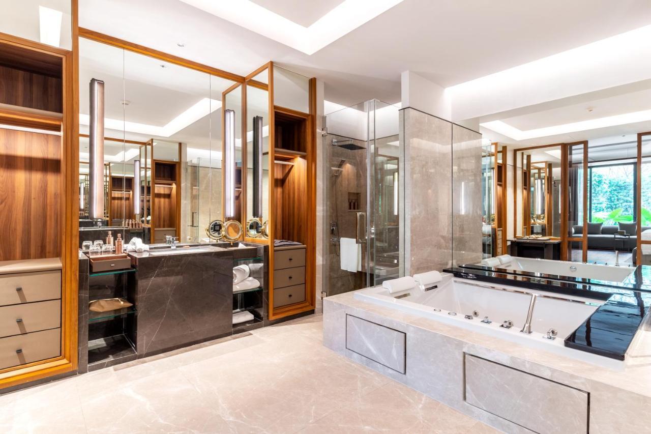 Villa Deva Resort & Hotel Банкок Екстериор снимка