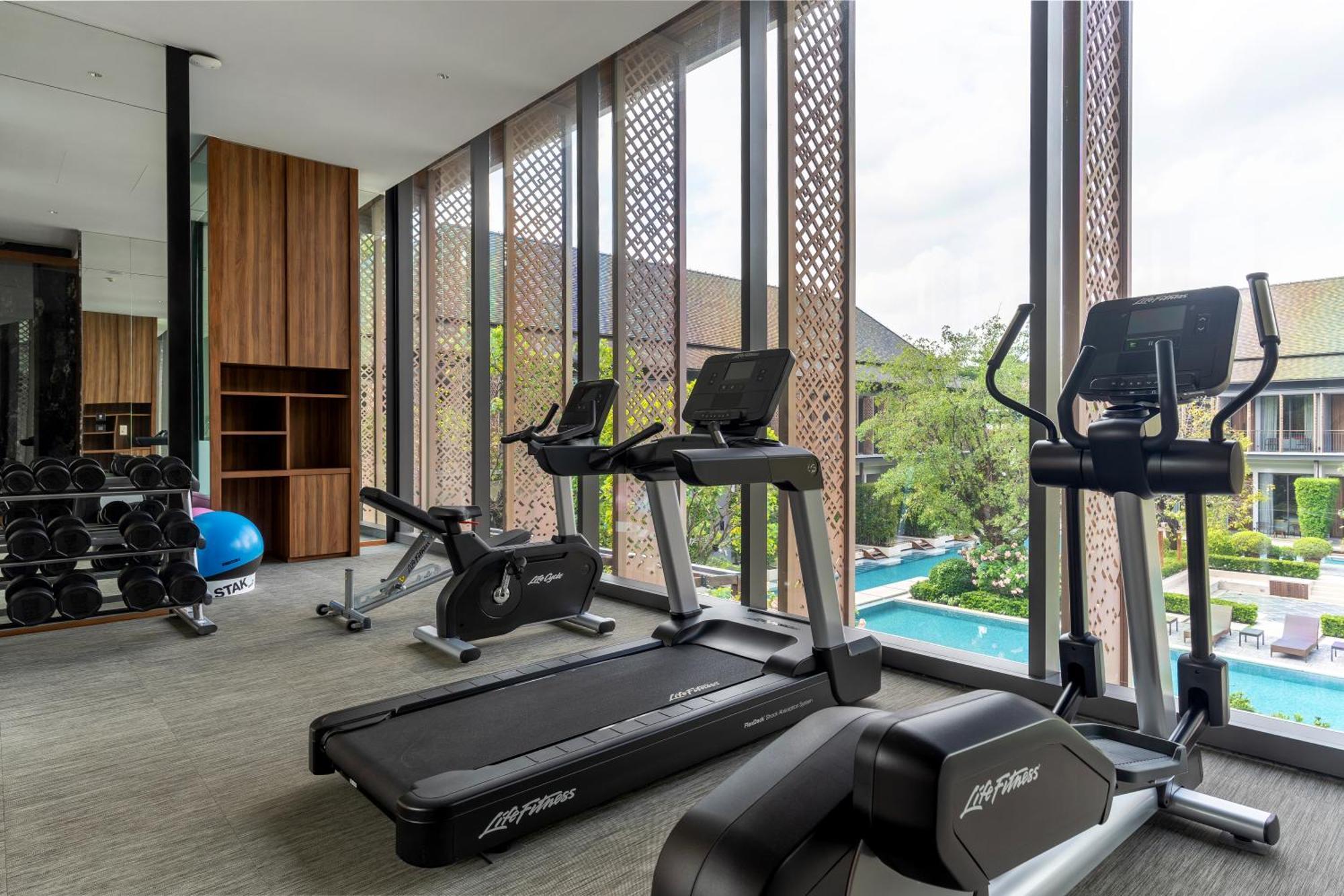 Villa Deva Resort & Hotel Банкок Екстериор снимка